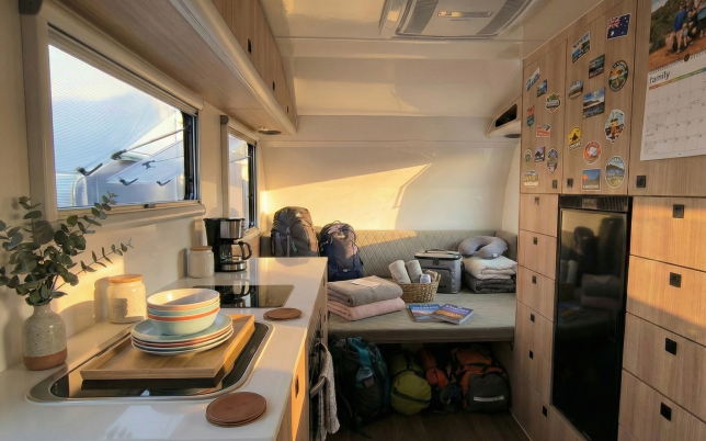 Caravan-life-on-the-open-road-4