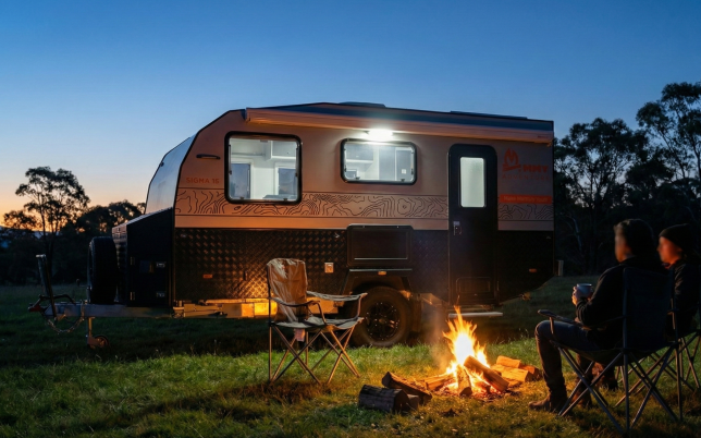 Caravan-life-on-the-open-road-5